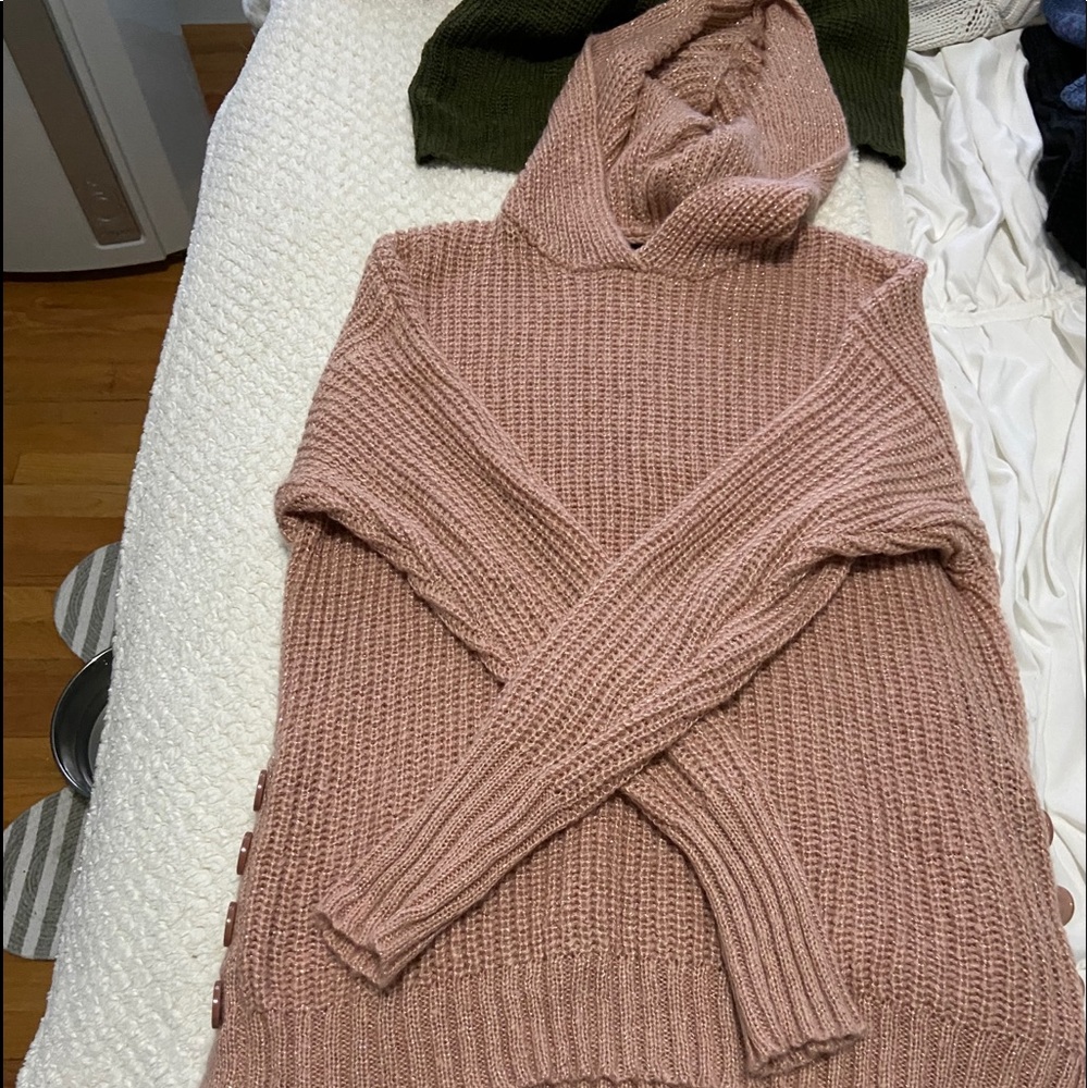 Hooded sweater
